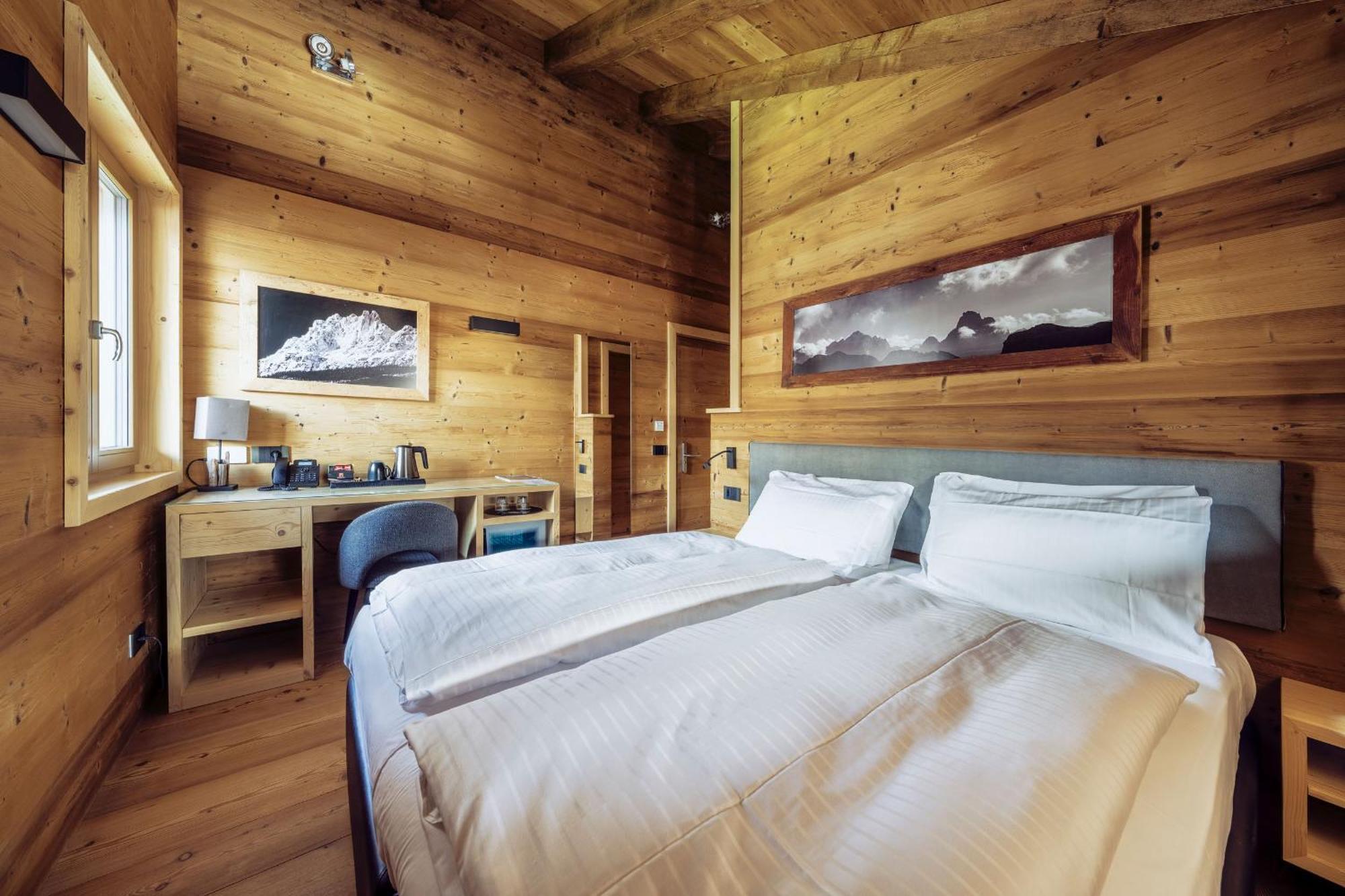 Hotel Villa Alpina ***S Cortina dʼAmpezzo Exteriör bild